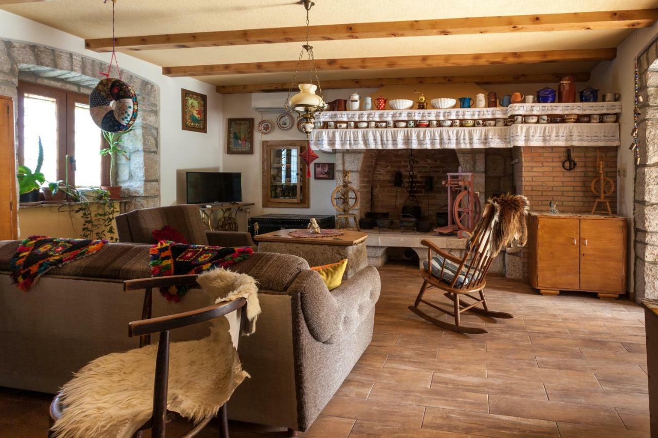 Country Villa St Anton Malinska Exterior photo