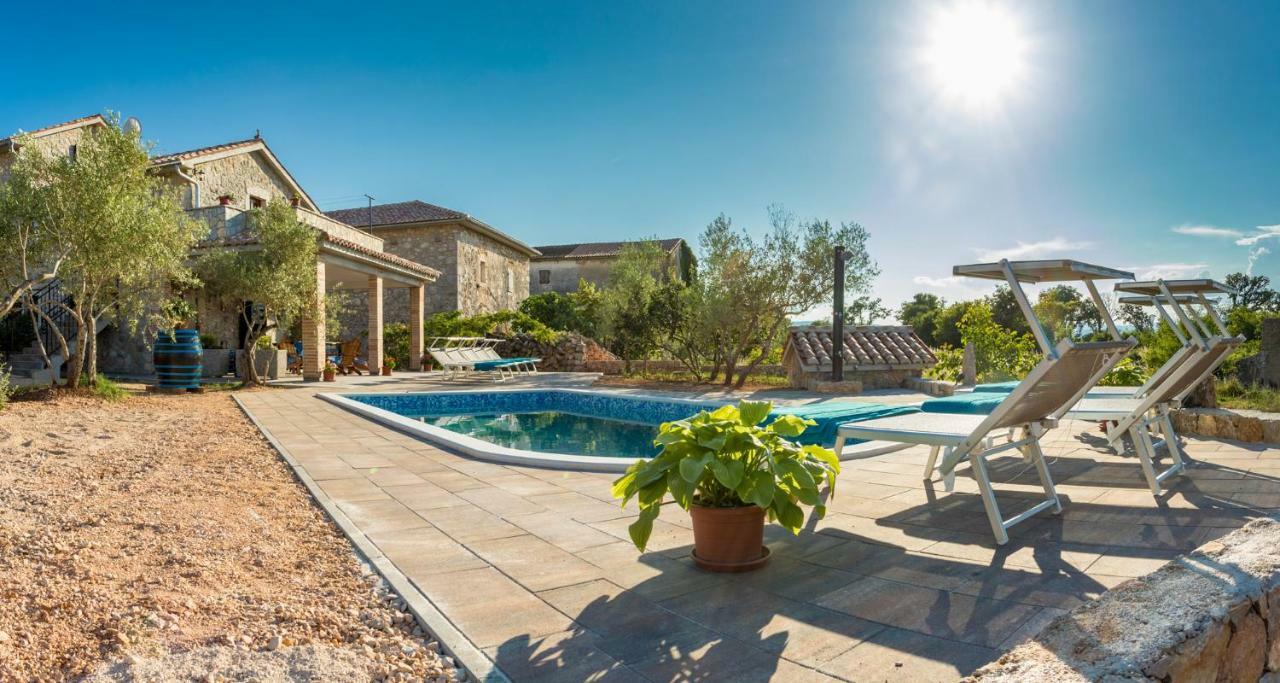 Country Villa St Anton Malinska Exterior photo
